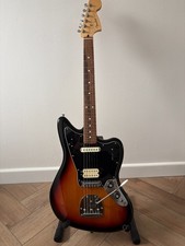 Fender Jaguar Player 3-Color Sunburst Pao Ferro fingerboard with gigbag