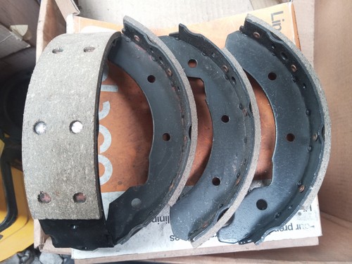 Front brake shoes austin - shoes,