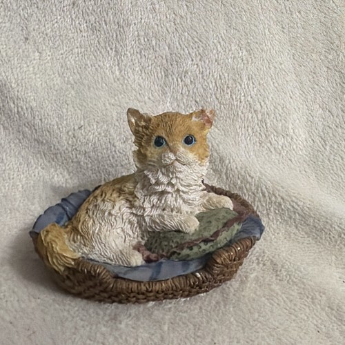 Vintage paw prints - paw,