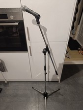 Shure SM58 Dynamic Vocal Microphone And Stand