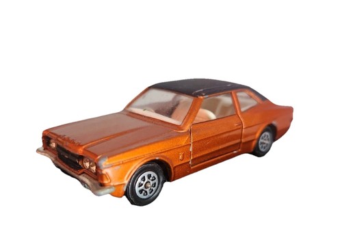 Corgi ford cortina - ford,