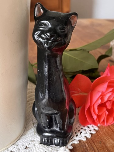 Vintage kitsch tall neck black - kitsch,