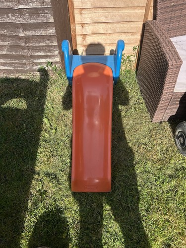 Little tikes plastic garden - plastic,