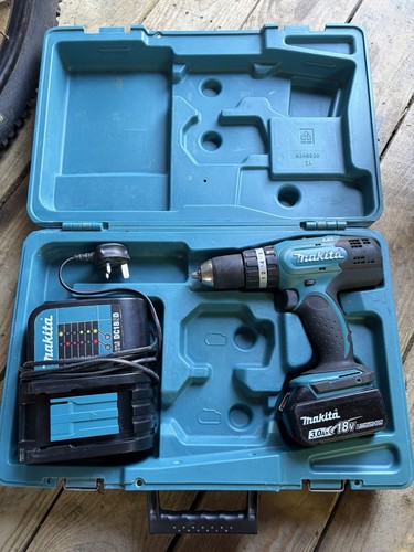 Makita 18v lxt combi drill - 18v,