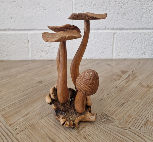 Mid century hand - mid,