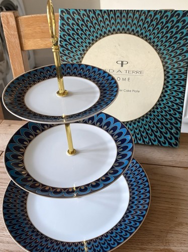 Pied terre cake stand - a,
