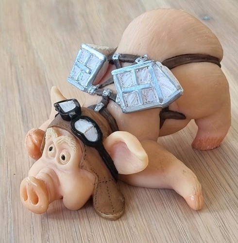 Leonardo collection pigs - leonardo,