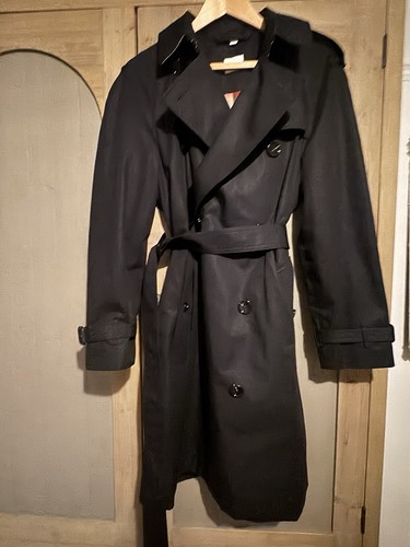 Burberry black trench - burberry,