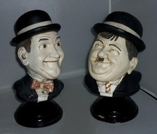 LOVELY VINTAGE RETRO LAUREL &