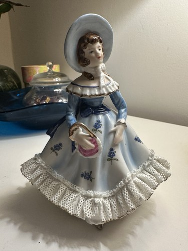 Vintage hand painted porcelain - vintage, hand-painted