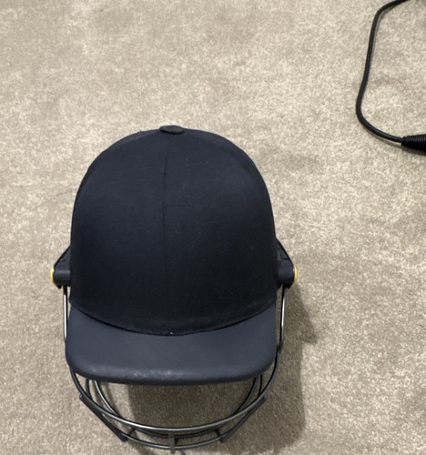 Masuri line cricket helmet - c-line,
