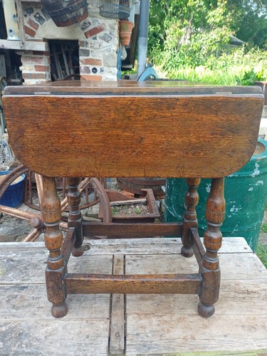 Antique small size oak - antique,