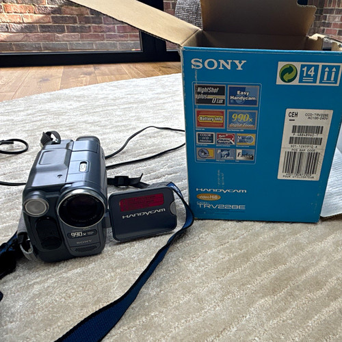 Sony handycam ccd - sony, hi8