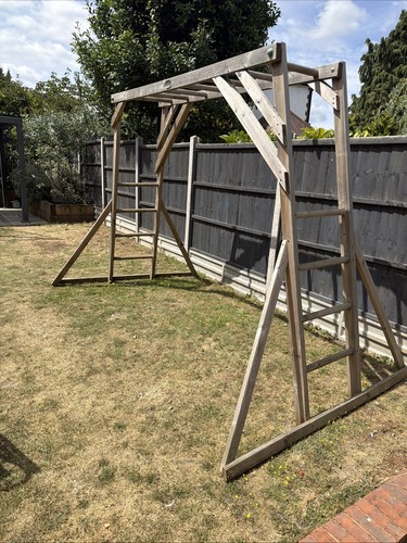 Dunster house monkey bars - dunster,
