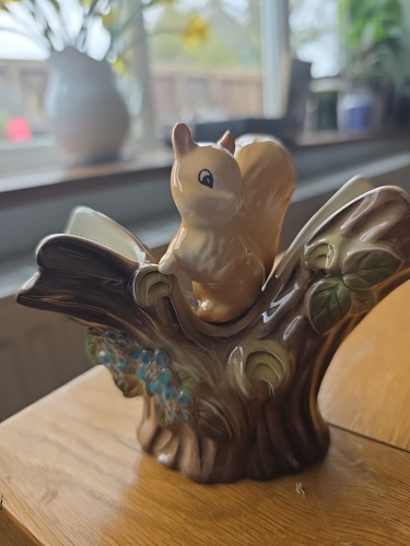 Hornsea royal fauna - royal,