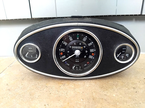 Classic mini cooper genuine - classic,