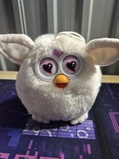 Hasbo 2013 White Yeti Furby