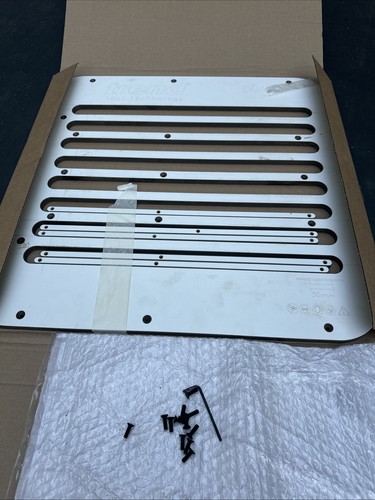 Worktop jig with pegs - jig,