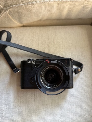 Near mint leica - near,