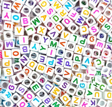 50/100pcs 6mm colourful single letters on white cube acrylic alphabet beads A-Z
