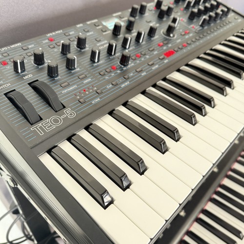 Oberheim teo analogue - oberheim,
