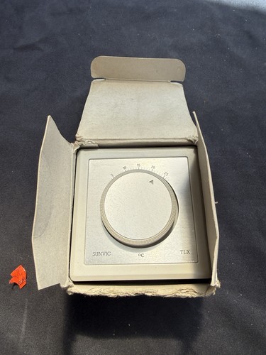 Sunvic volt room thermostat - 24,