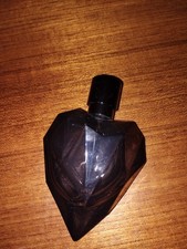 Black faucted Heart shaped