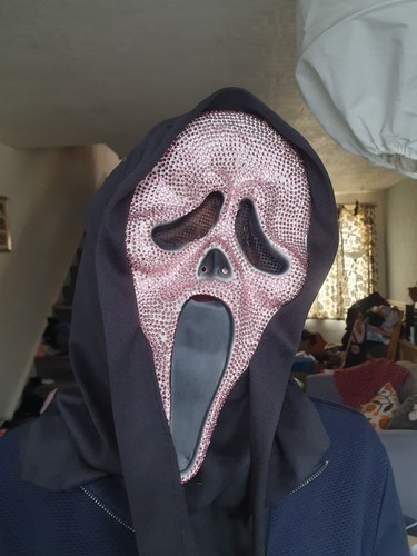 Pink jewelled scream - jewelled,