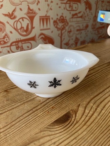Vintage pyrex black - vintage,