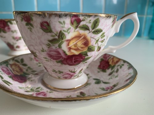 Royal albert fine bone china - albert,