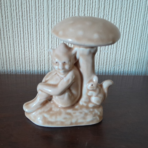 Sylvac beige lucky - lucky, pixie