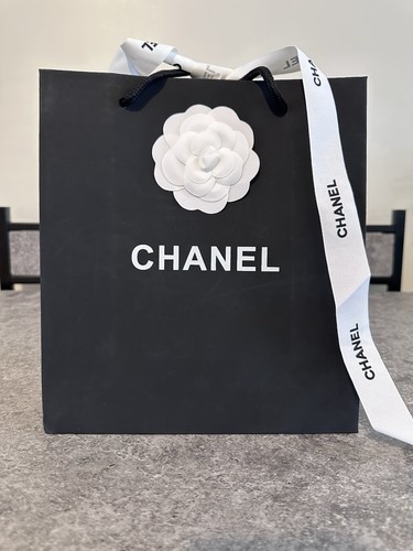 Chanel small gift - small, with