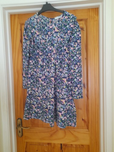 Leigh tucker size dress - size,