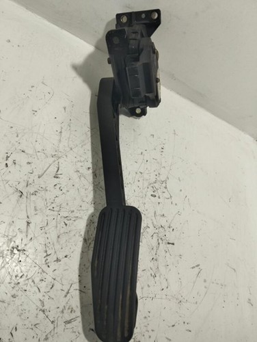 30748752 accelerator pedal