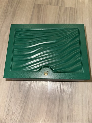 100 authentic pre owned - pre,