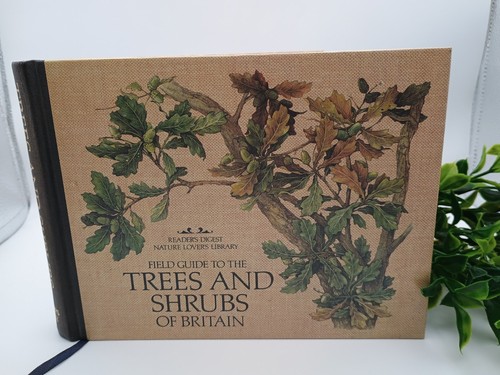 Field guide the trees - field,