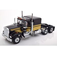 Kenworth W900 Tractor 6X4 1/18 Black & Gold - Road Kings 180121