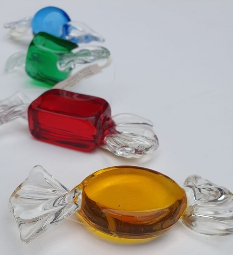 Set hanging acrylic - of,
