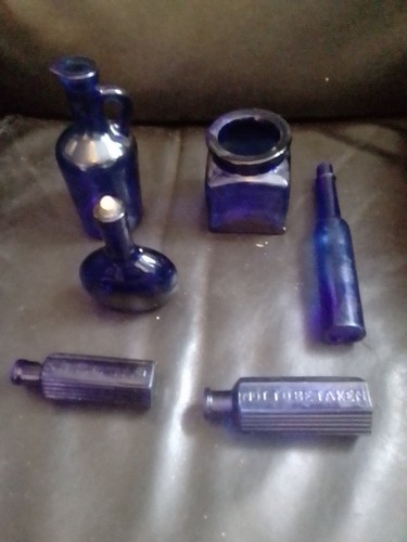 Small collection cobalt - of,