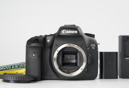 Near mint canon eos - canon, 7d
