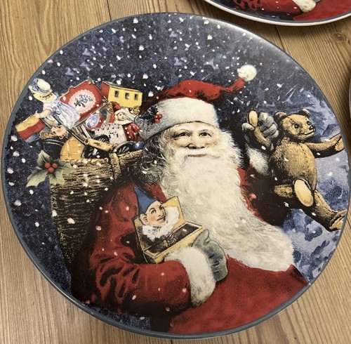 Set traditional santa - traditional,