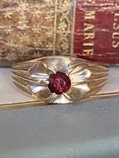 Gents 9ct Gold & Garnet  Gypsy