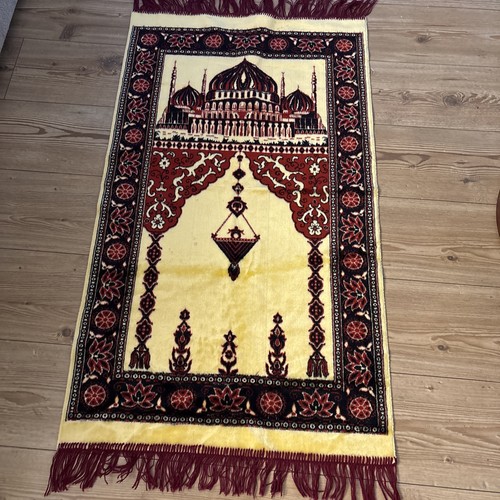 Vintage prayer rug mat temple - prayer,