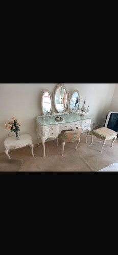 Stunning furniture set a - stunning,