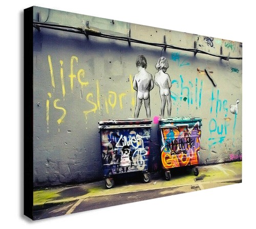 Life short graffiti - -,