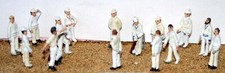 Cricket Game 15 stumps bats F35 UNPAINTED OO Scale Langley Models Kit Figures