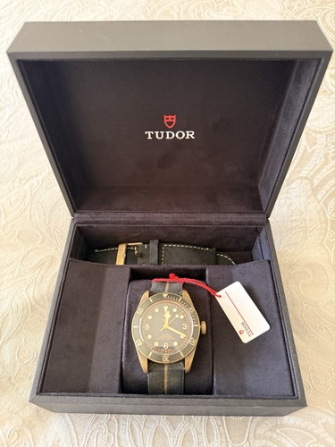 Tudor black bay - tudor,
