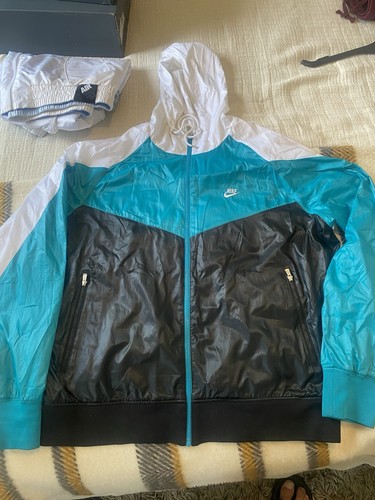 Men nike windrunner jacket - men’s,