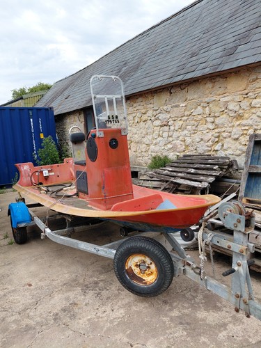 Tornado boat hull with or - 5m.,