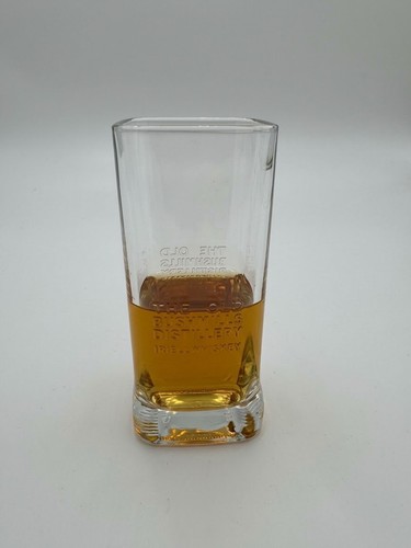 Old bushmills distillery irish - bushmills,